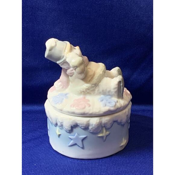Round Porcelain Trinket Box with Snowman On Lid - Picture 3 of 7